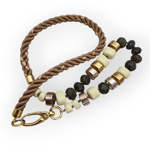 Black, Cream & Metallic Beaded Boho Old Money Classic Style Necklace - Picture 7 of 8